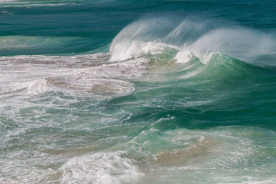 Waves splashing in sea