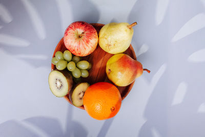 Close-up of apples on table