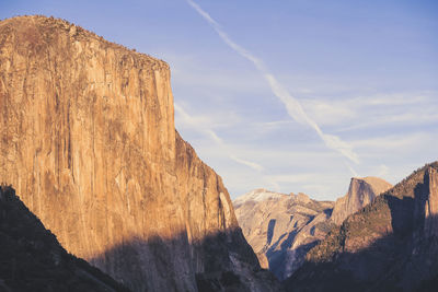 El capitan scenic view of cliff against sky