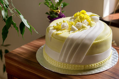 Close-up of cake in plate on table