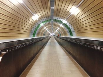 Illuminated tunnel