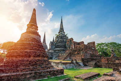 Ancient temple in ayutthaya, thailand. the temple is on the site of the old royal palace 