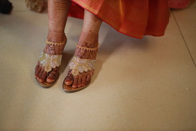 Bridal henna on feet