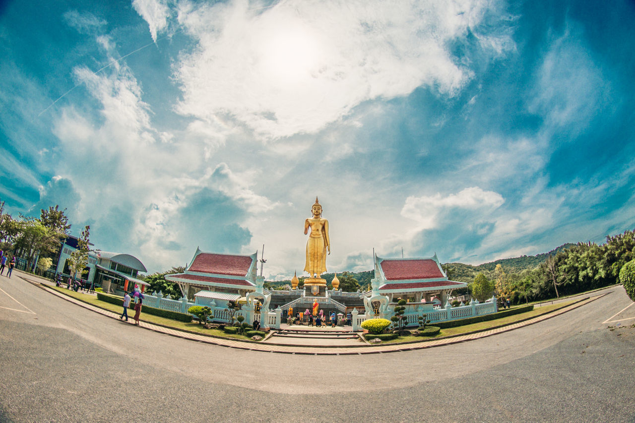 STATUE OF ROAD AGAINST SKY