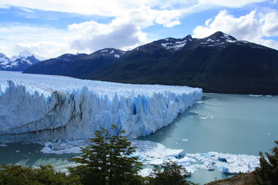 Scenic view of peritos moreno glaicier against sky