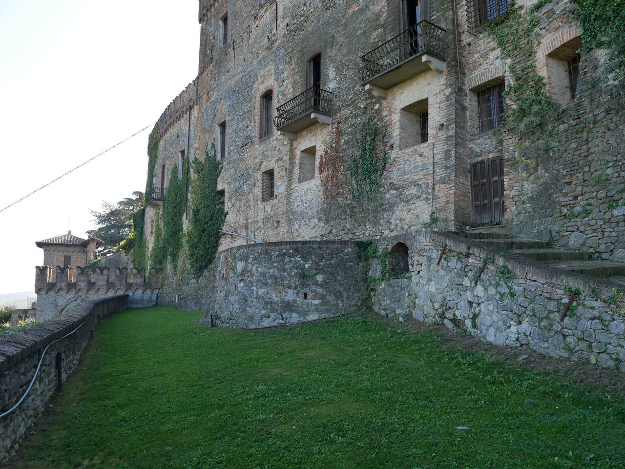 OLD BUILDING AGAINST SKY