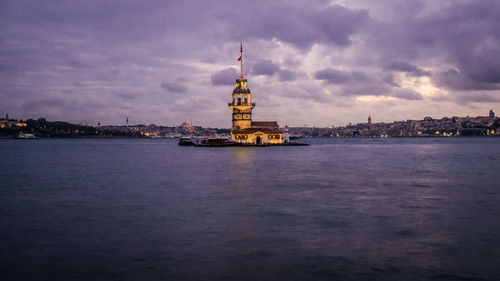 Maiden's tower - istanbul