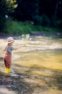 , games in nature and childhood without gadgets, summer holidays