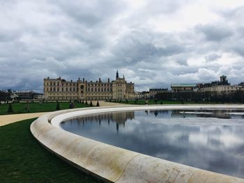 Saint germain en laye france architecture fontaine cloudy sky 