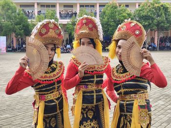 Portrait of woman wearing hat