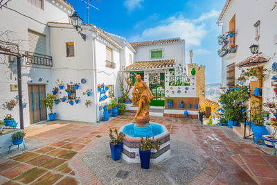 Flowery square, iznájar