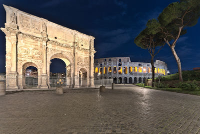 View on the collosseum and the arco di costantino