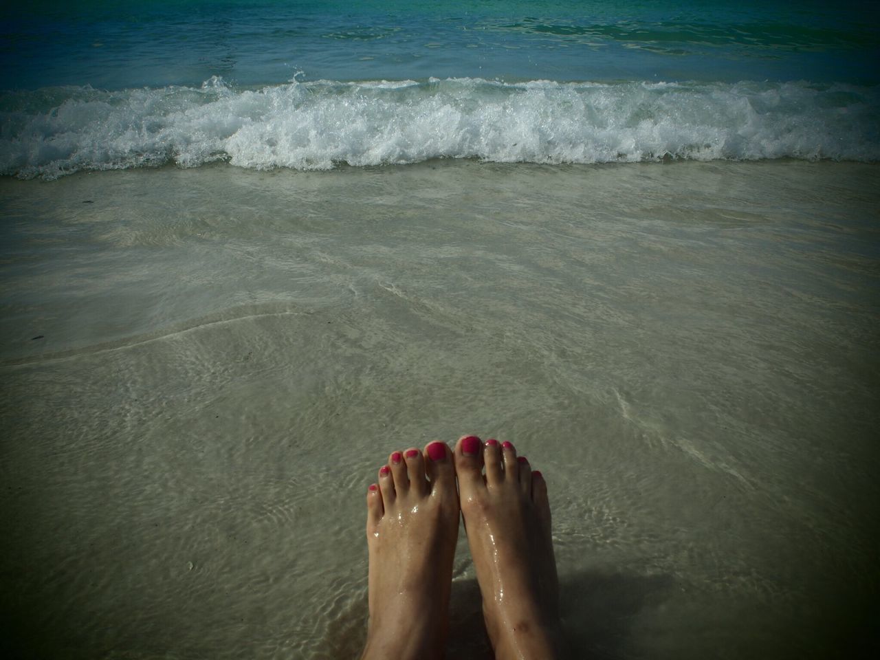 HIGH ANGLE VIEW OF SEA