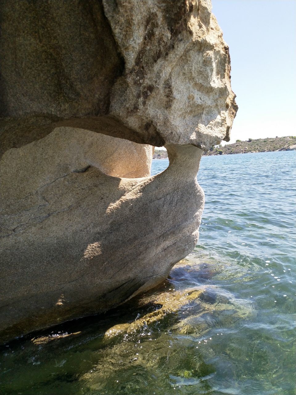 ROCK FORMATIONS ON SEA SHORE