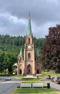 View of cathedral against sky