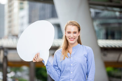 Portrait of a smiling young woman