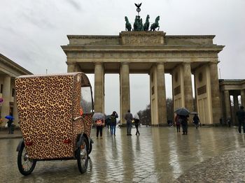 Brandenburger tor in city during rainy season 