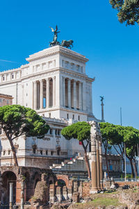 Statue of historic building against clear sky