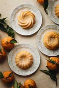 Mini bundt cakes, panna cotta 