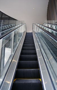 escalator