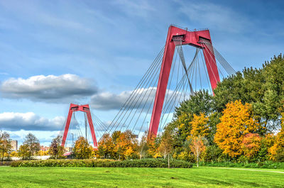 Willems bridge in rotterdam in autumn