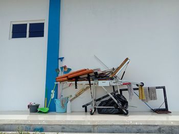 Sanitary equipment and used goods in the corner of the building