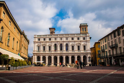 View of historical building against cloudy sky