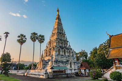 View of temple building against sky