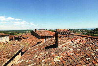 View of old ruins against sky