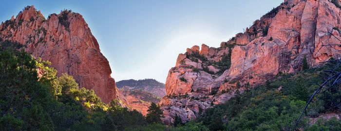 Kanarraville falls views  hiking trail waterfall kanarra creek canyon zion national park, utah, usa.