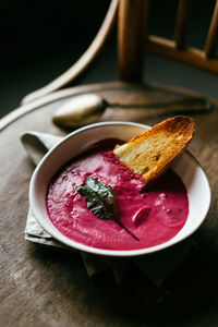 Beet soup with baguette