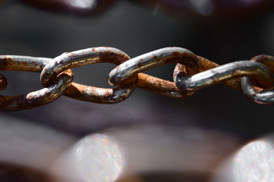 Close-up of rusty chain