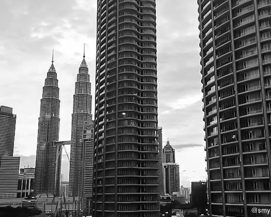 Sleepless•In•KL