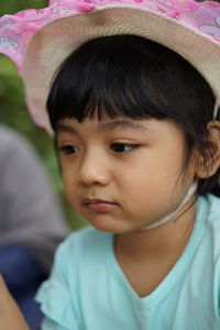 Portrait of asian girl sitting in cafe