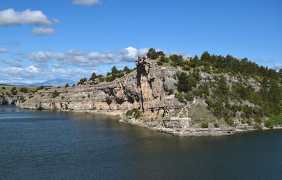 Sheer cliff drop off