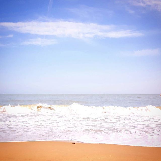 sea, beach, horizon over water, sand, water, shore, tranquil scene, scenics, tranquility, beauty in nature, sky, nature, wave, coastline, idyllic, blue, surf, vacations, seascape, remote