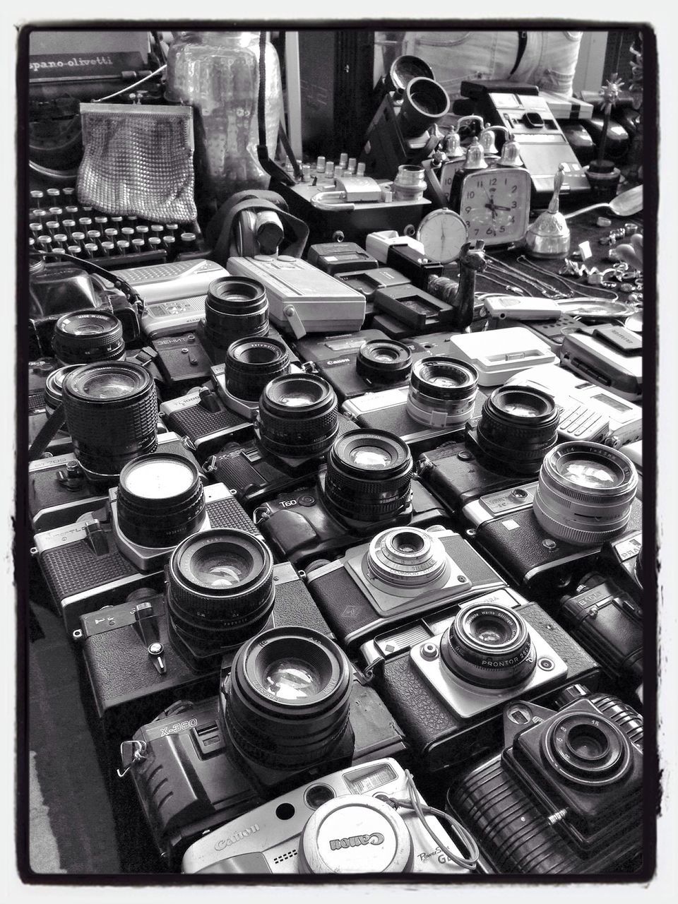 FULL FRAME SHOT OF OBJECTS ON GROUND