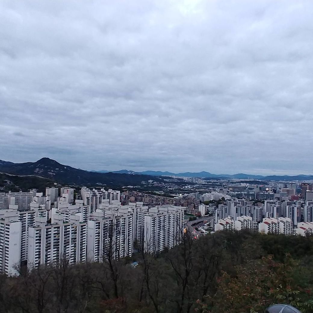 AERIAL VIEW OF CITYSCAPE