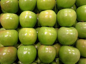 Full frame shot of apples