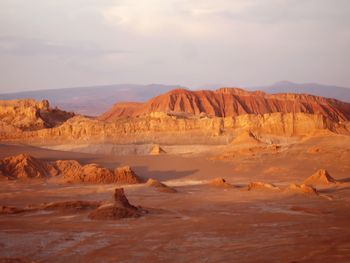 Valle de la luna - atacama desert - chile
