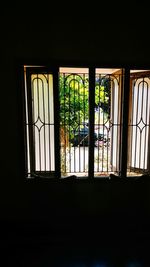 Window of metal grate