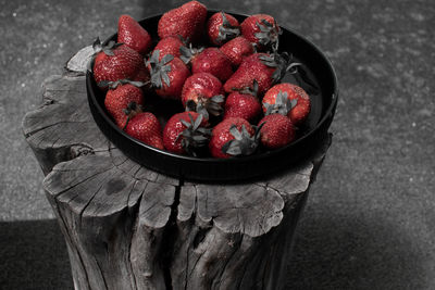 Close-up of strawberries in bowl on table