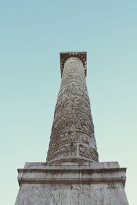 Low angle view of monument against clear sky