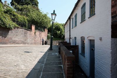 Narrow alley in city