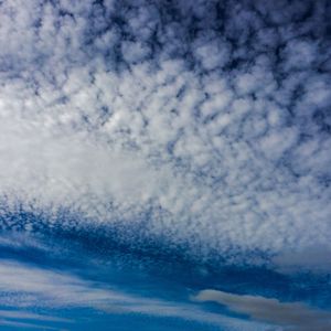 Low angle view of cloudy sky