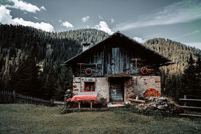 Abandoned building against sky