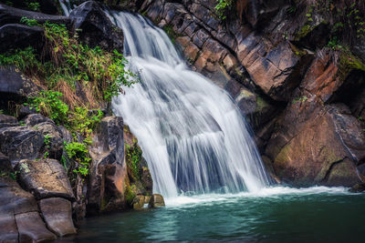 Beautiful mountain waterfall zaskalnik. szczawnica, poland