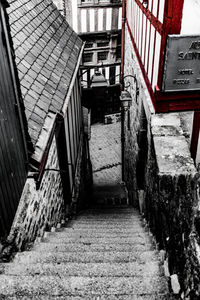 Footpath leading towards old building