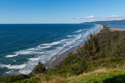 The beach at anderson's viewpoint on the three capes scenic drive in oregon