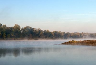 Early morning on the river, fog.